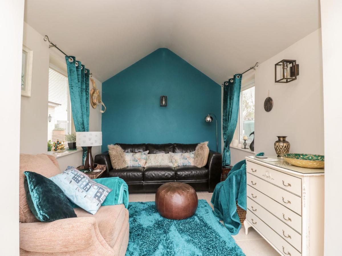 St Cuthbert'S Cottage Beal Экстерьер фото