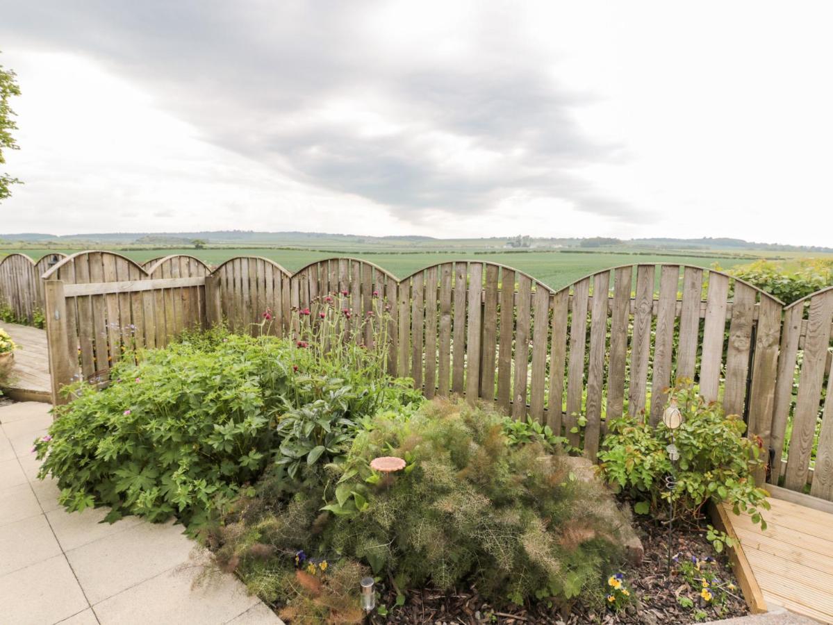St Cuthbert'S Cottage Beal Экстерьер фото